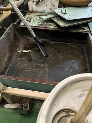 8000L/H CNC 슬라그 청소 기계 도구 슬라그 제거 장비
